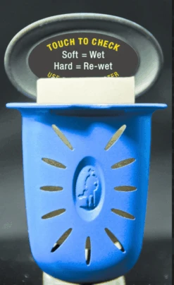 Music Nomad MN302 Humilele Ukulele Soundhole Humidifier -Faders Music Store music nomad mn302 humilele ukulele soundhole humidifier sfm 212058